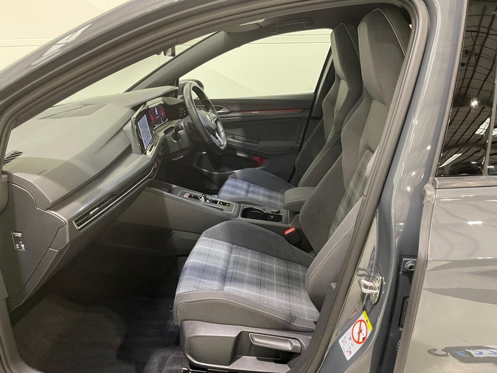 Used Volkswagen Golf 2021 for sale - 76481684: Photo 32