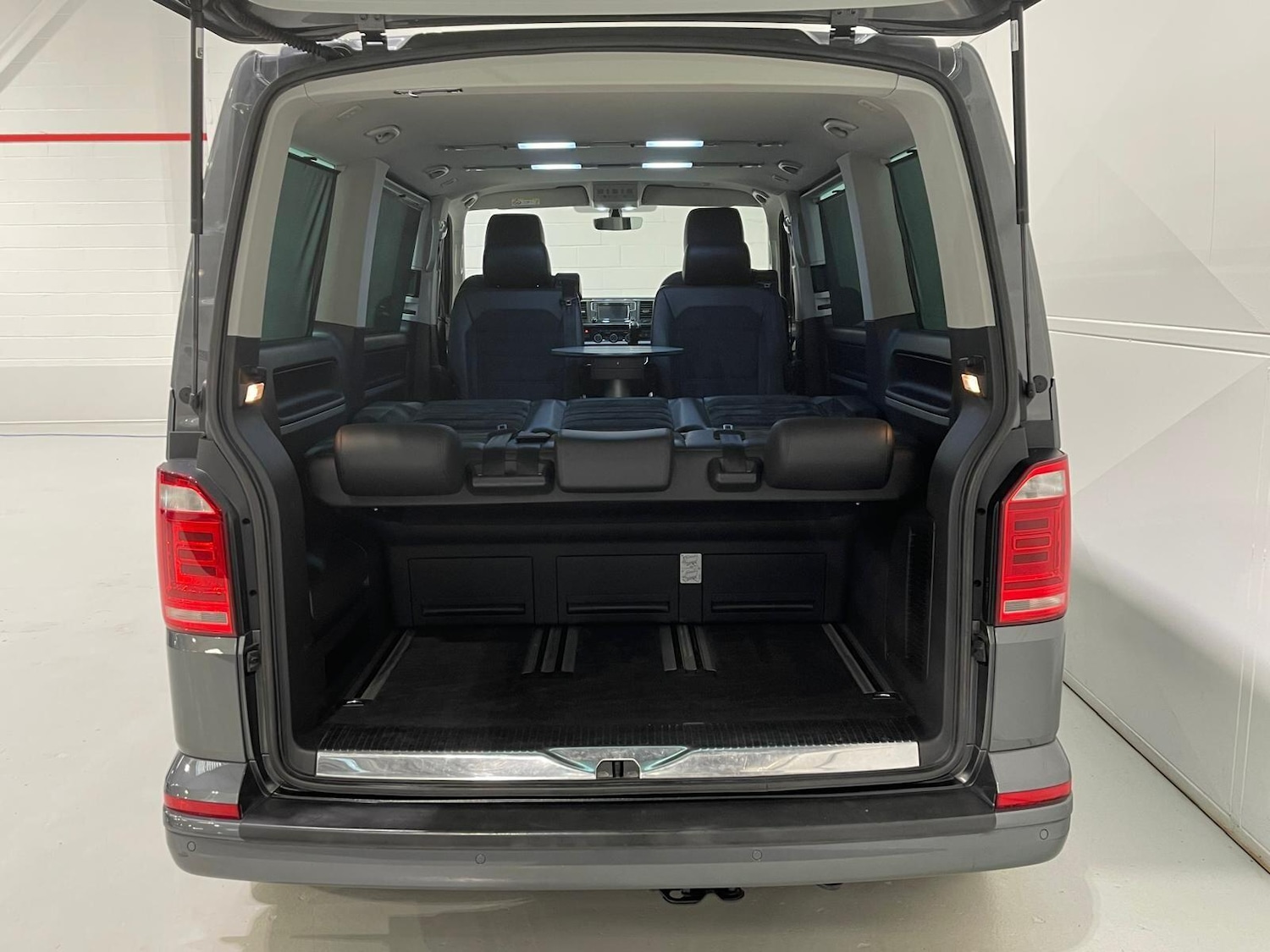 Used Volkswagen Caravelle 2019 for sale - 76398460: Photo 52