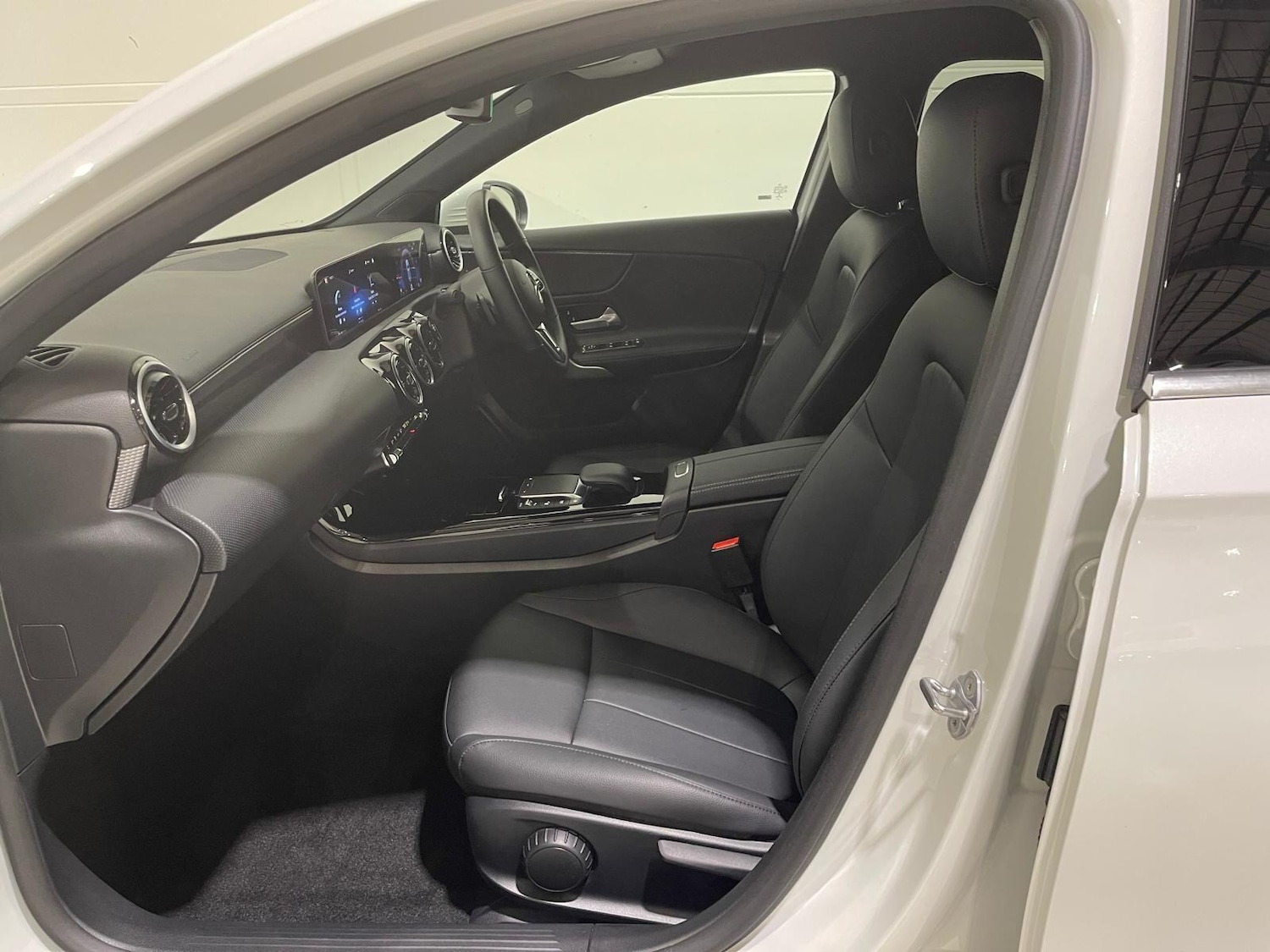 Used Mercedes-Benz A-Class 2023 for sale - 76398079: Photo 32