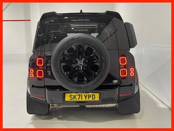 Used Land Rover Defender 2021 for sale - 77007136: Photo