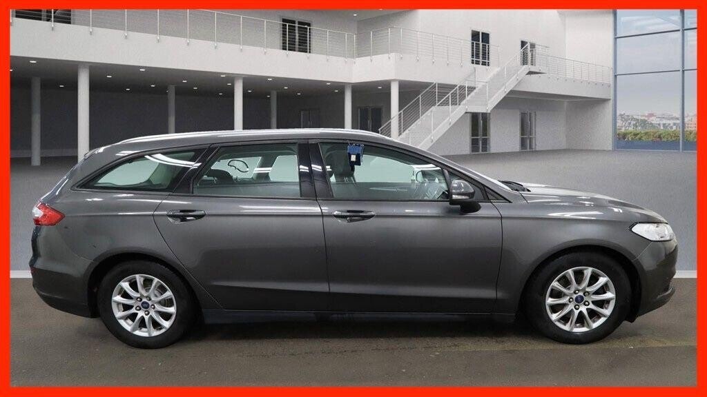 Used Ford Mondeo 2017 for sale - 76481701: Photo 2