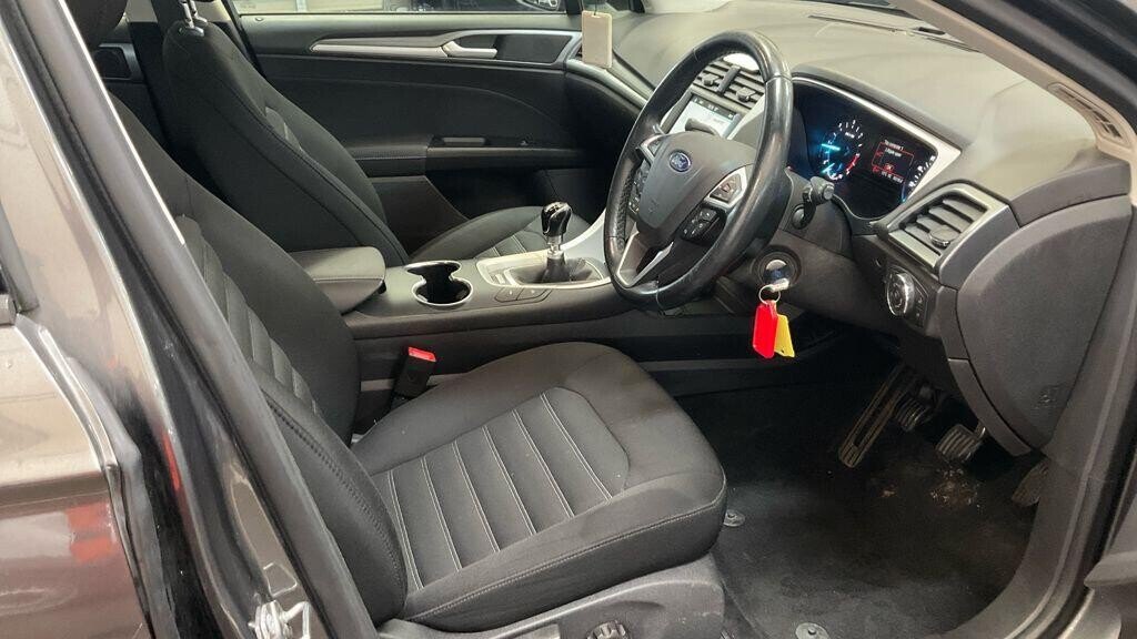 Used Ford Mondeo 2017 for sale - 76481701: Photo 8