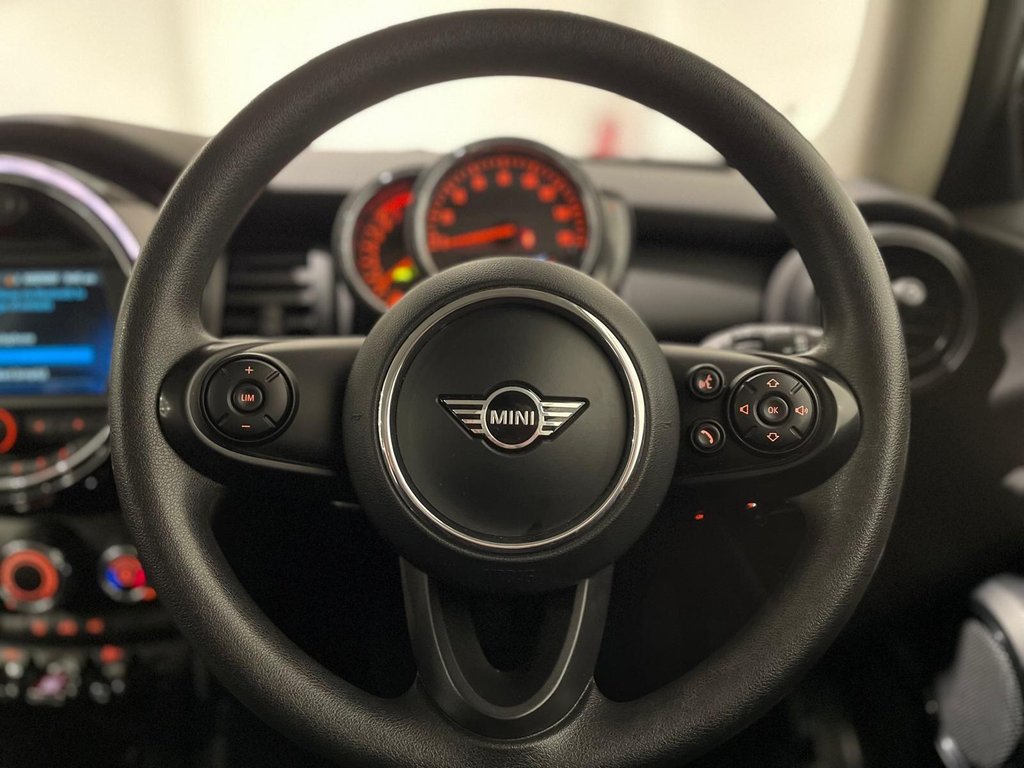 Used MINI Hatch 2020 for sale - 77383950: Photo 11