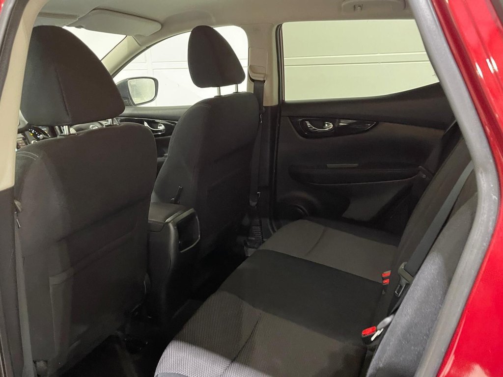 Used Nissan Qashqai 2015 for sale - 77007349: Photo 22