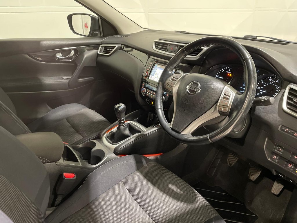 Used Nissan Qashqai 2015 for sale - 77007349: Photo 8