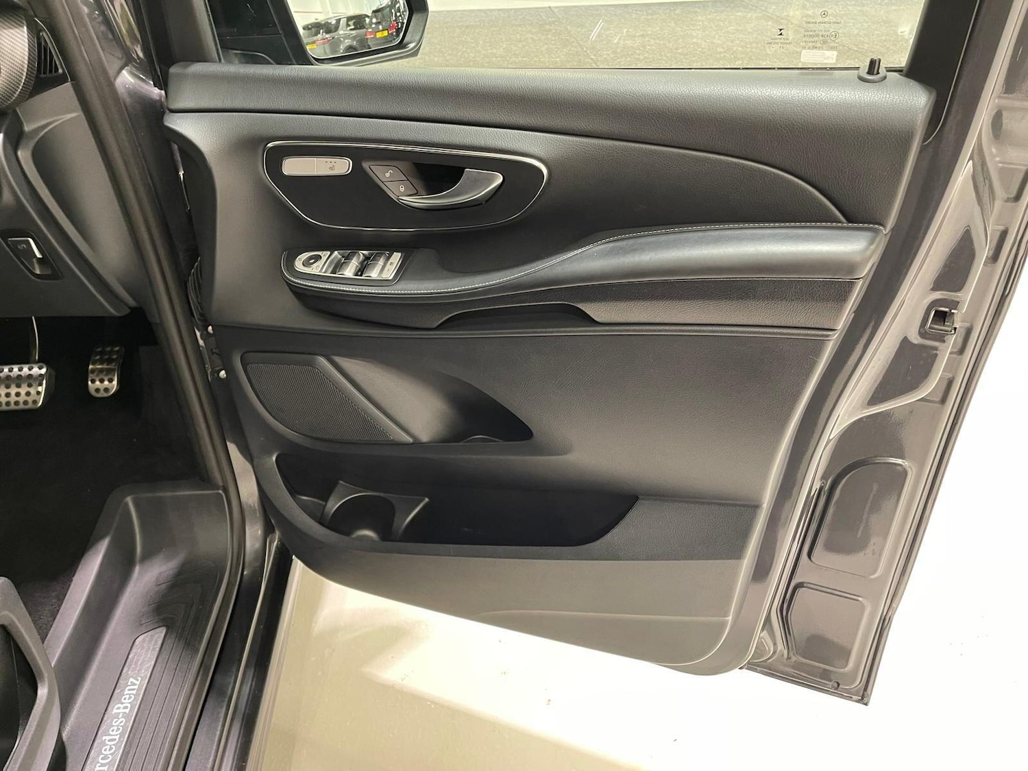 Used Mercedes-Benz V-Class 2022 for sale - 76399352: Photo 24