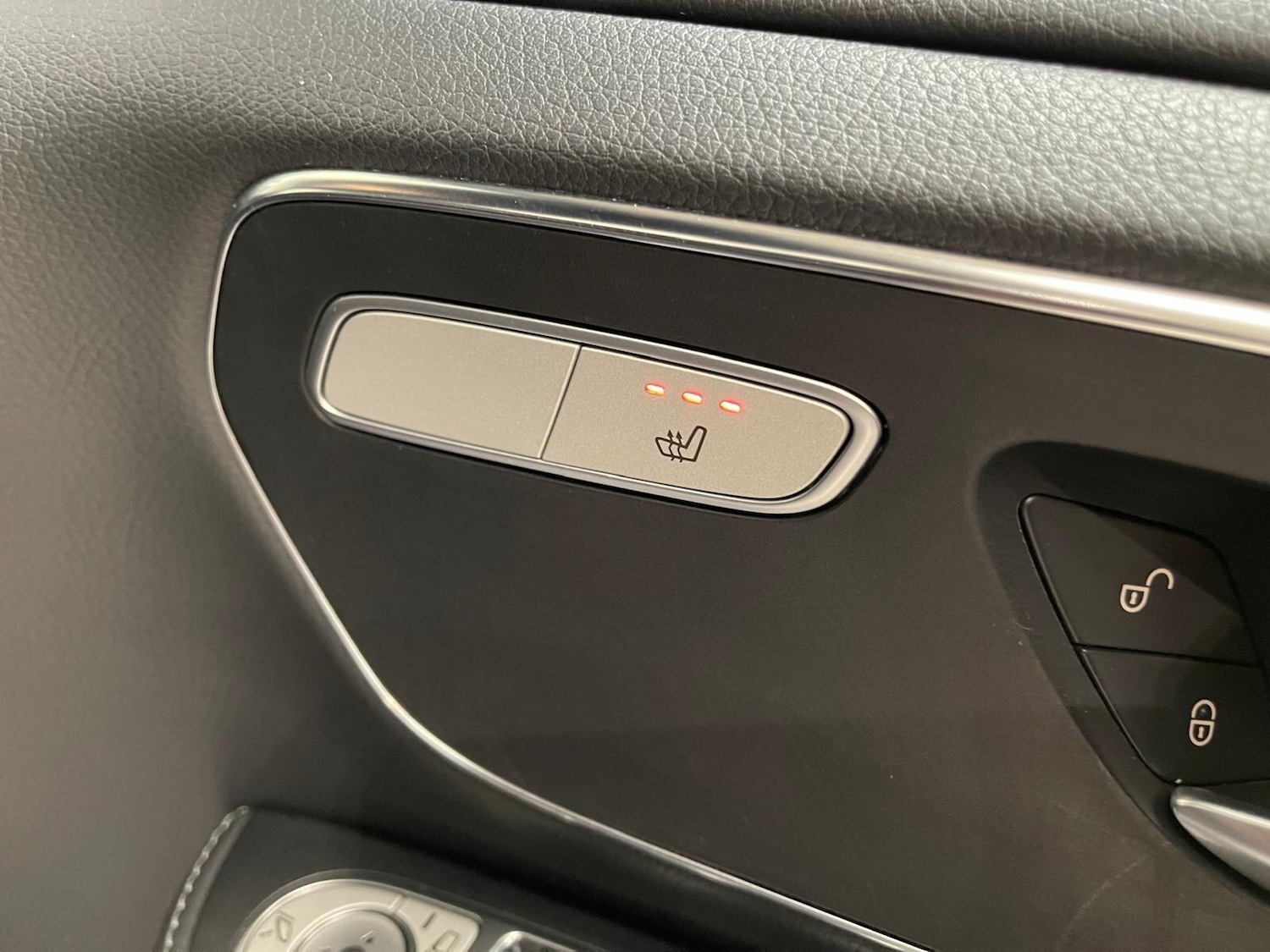 Used Mercedes-Benz V-Class 2022 for sale - 76399352: Photo 26