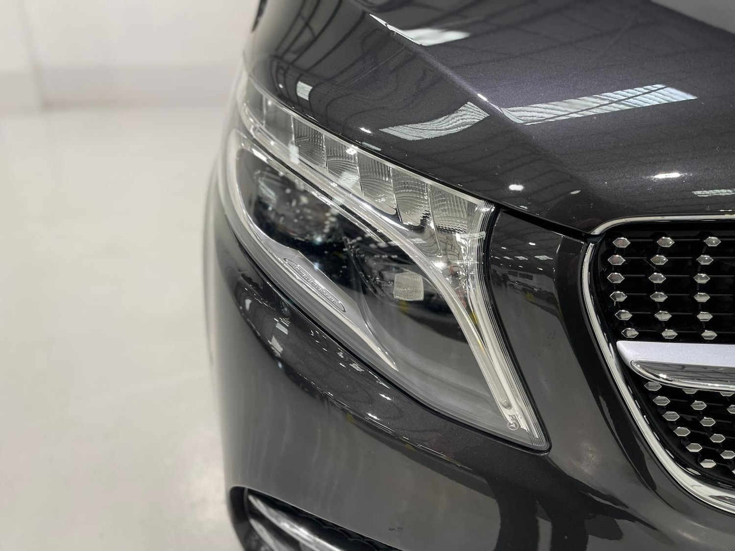 Used Mercedes-Benz V-Class 2022 for sale - 76399352: Photo 41