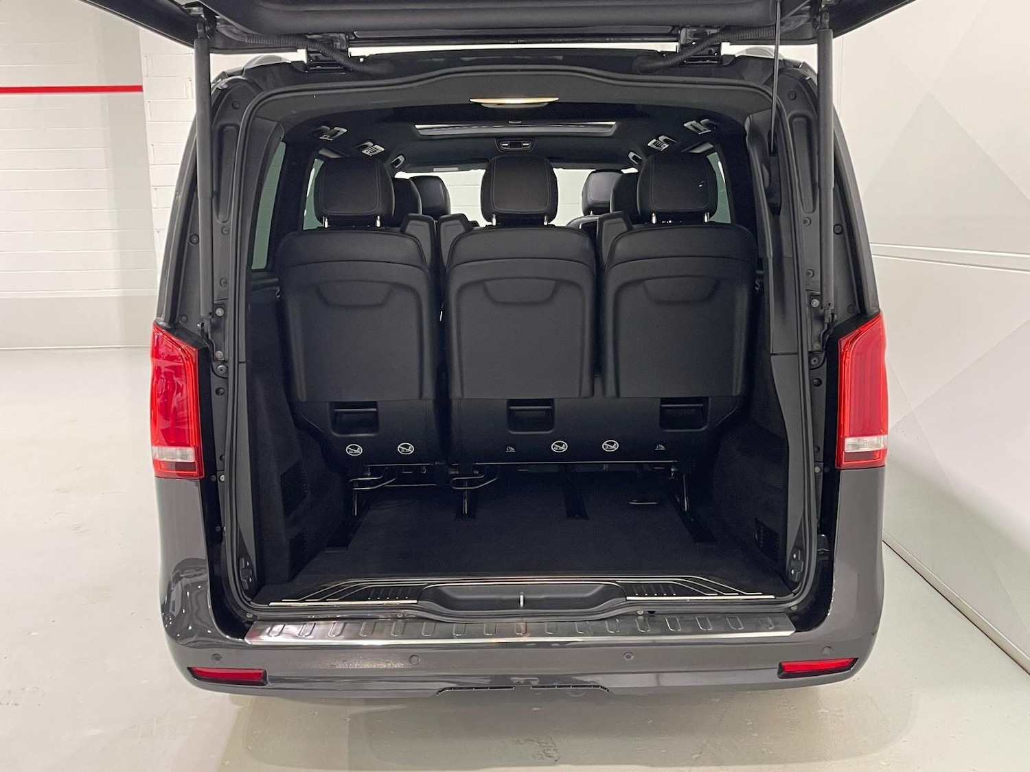 Used Mercedes-Benz V-Class 2022 for sale - 76399352: Photo 51