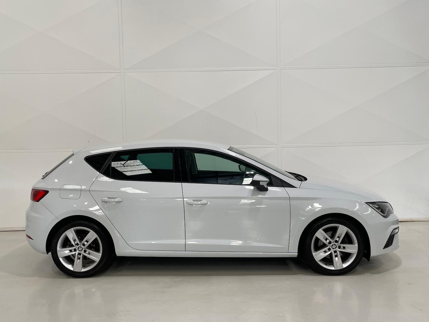 Used SEAT Leon 2019 for sale - 76398467: Photo 59
