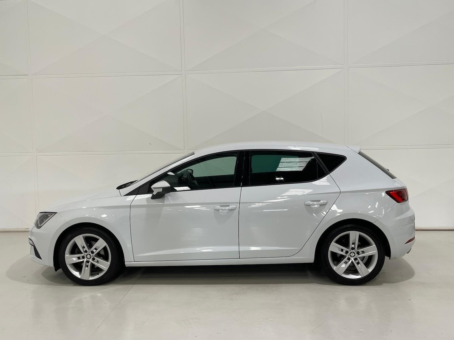 Used SEAT Leon 2019 for sale - 76398467: Photo 6