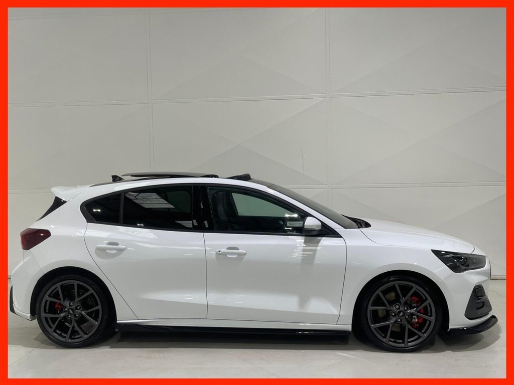 Used Ford Focus 2024 for sale - 76481803: Photo 2