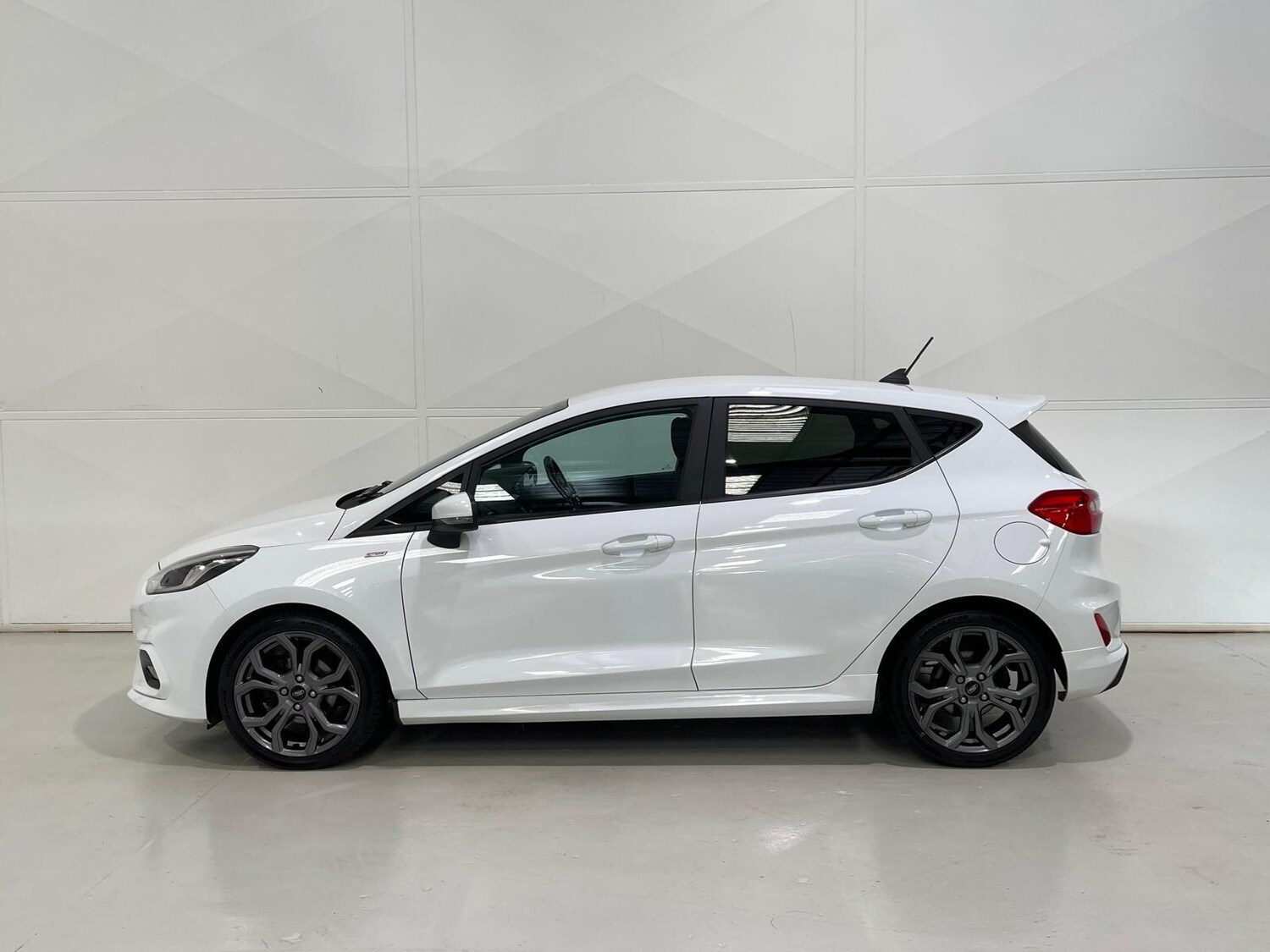 Used Ford Fiesta 2019 for sale - 76398860: Photo 5