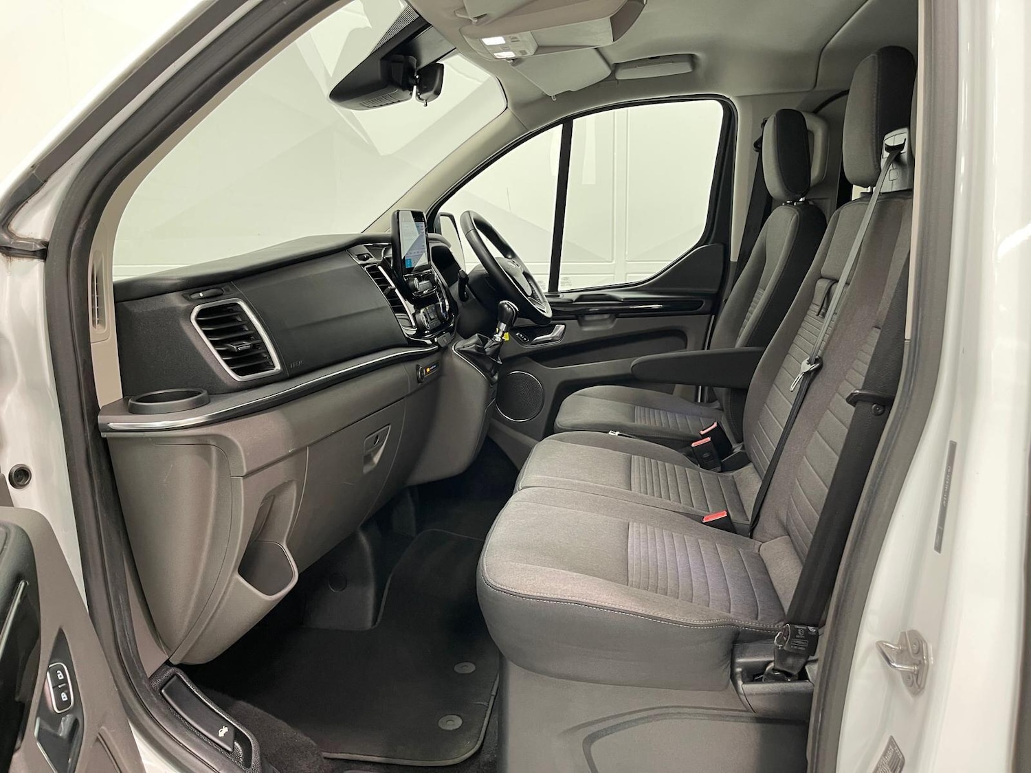 Used Ford Tourneo Custom 2018 for sale - 76398626: Photo 28