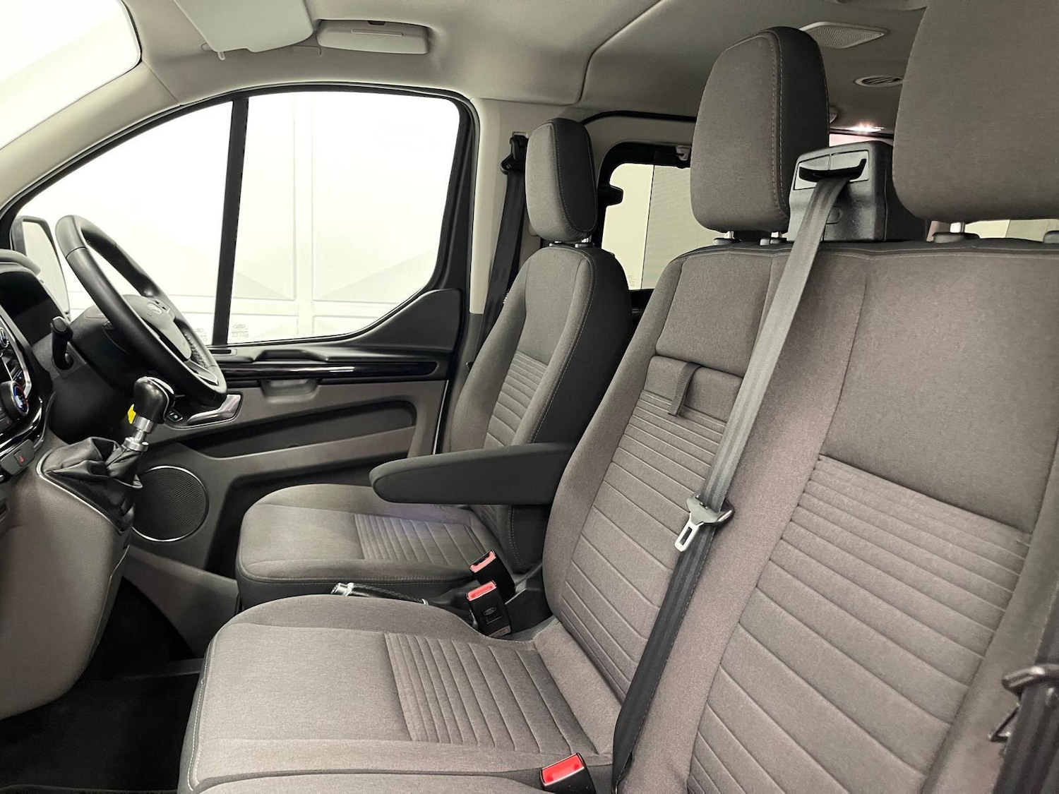 Used Ford Tourneo Custom 2018 for sale - 76398626: Photo 29