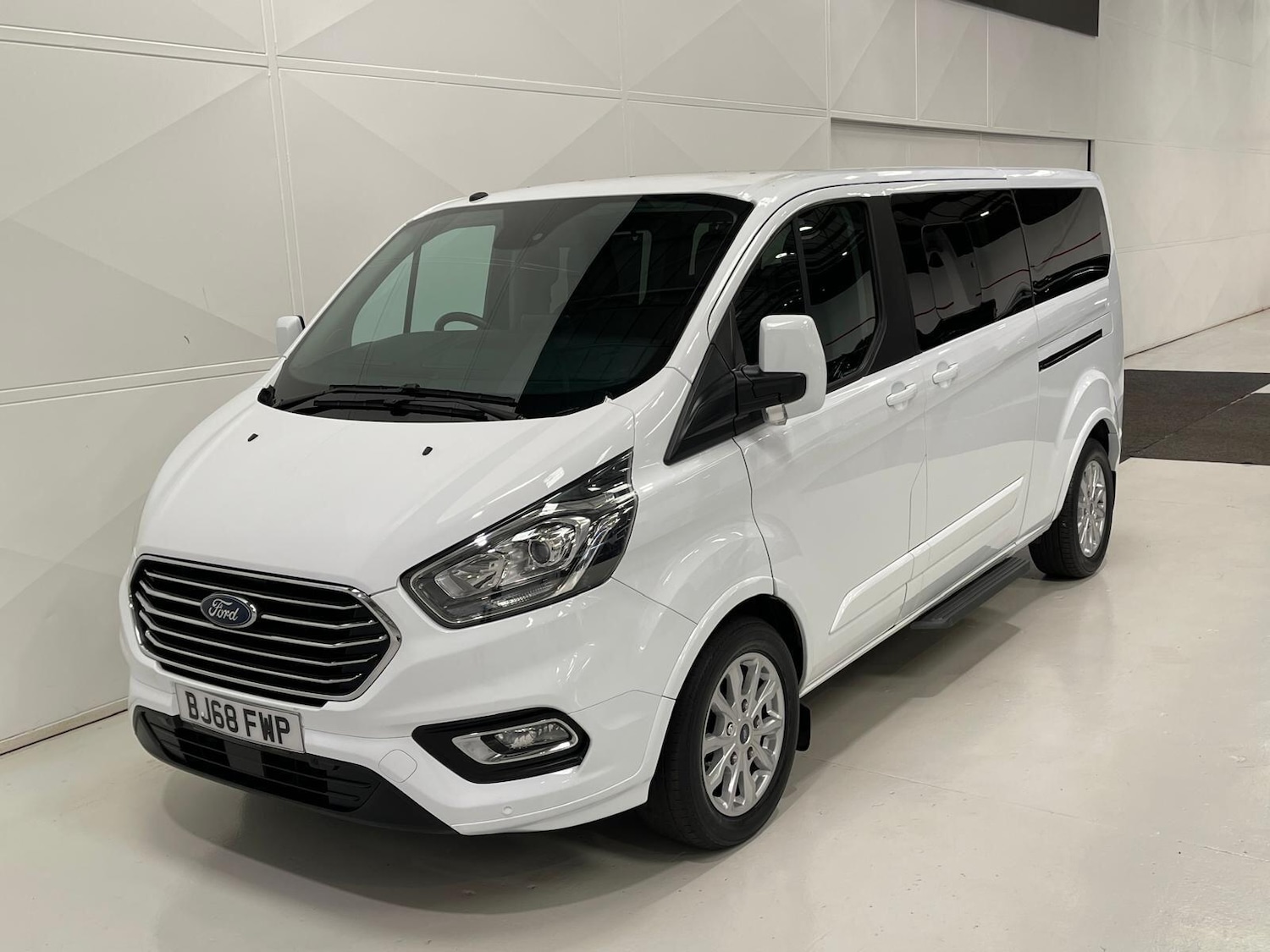 Used Ford Tourneo Custom 2018 for sale - 76398626: Photo 40