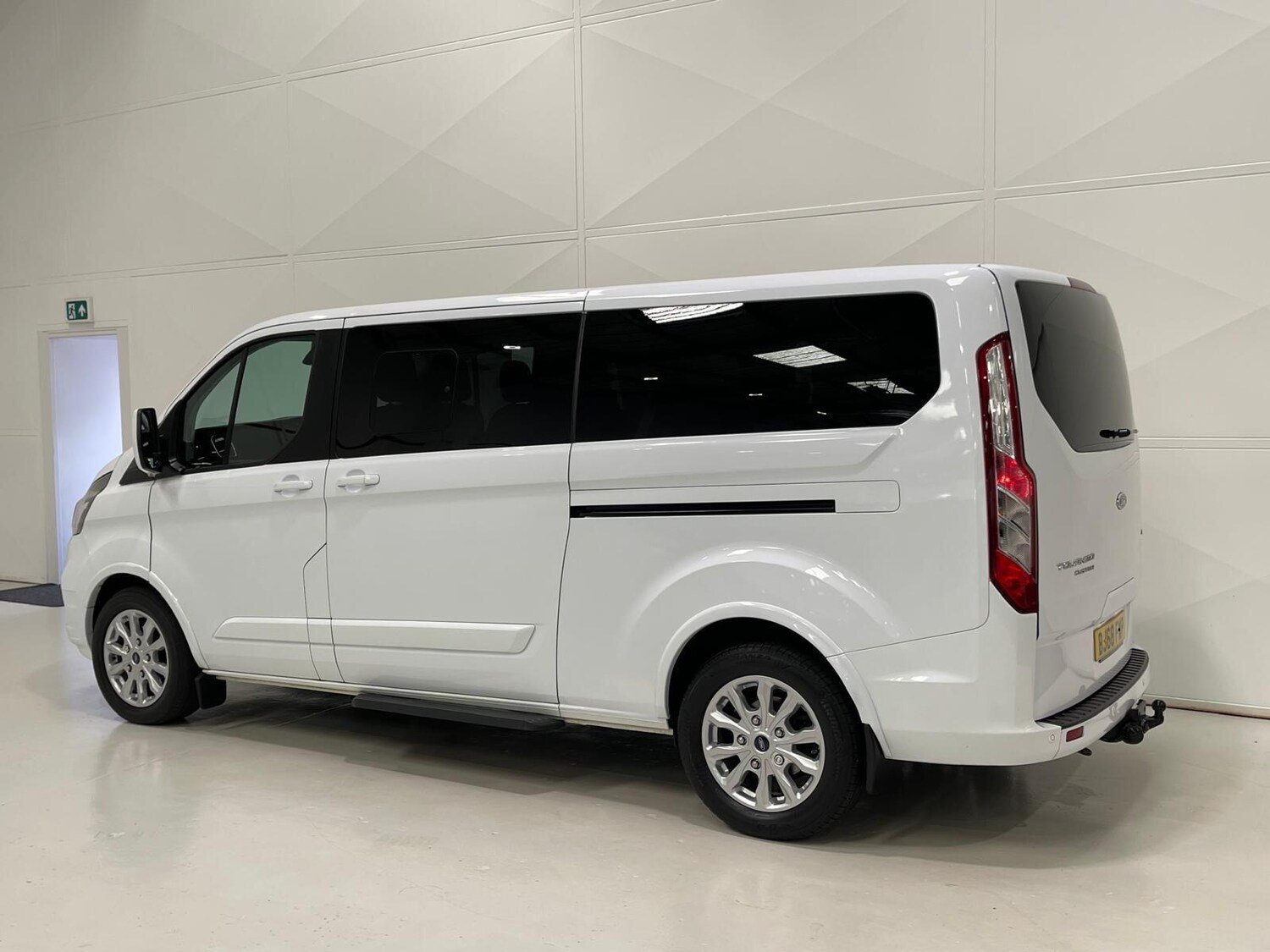 Used Ford Tourneo Custom 2018 for sale - 76398626: Photo 6