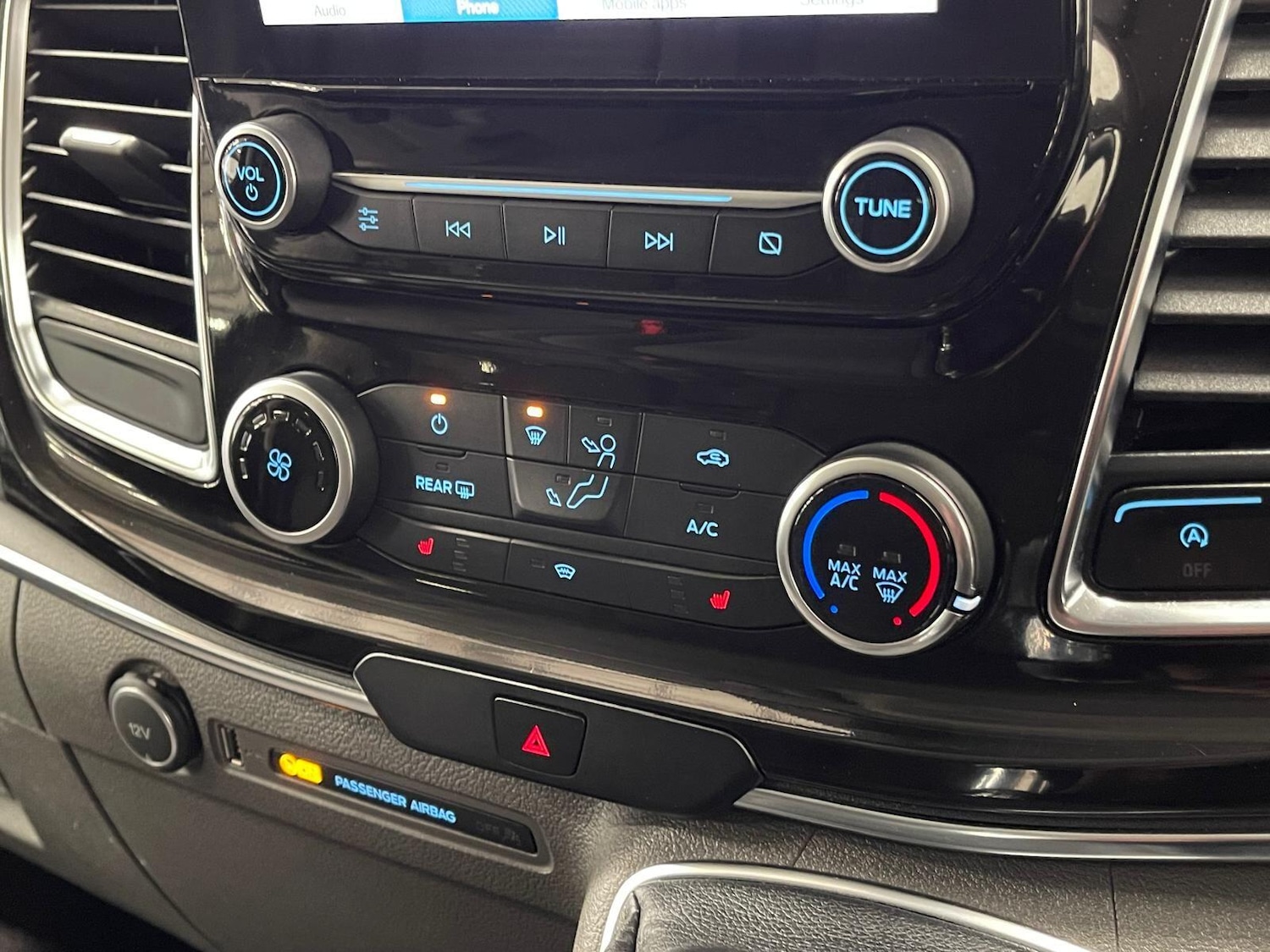 Used Ford Tourneo Custom 2018 for sale - 76398626: Photo 77