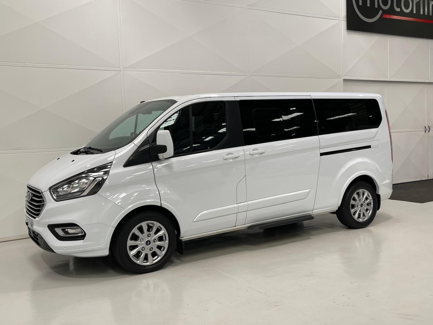 Used Ford Tourneo Custom 2018 for sale - 76398626: Photo 8
