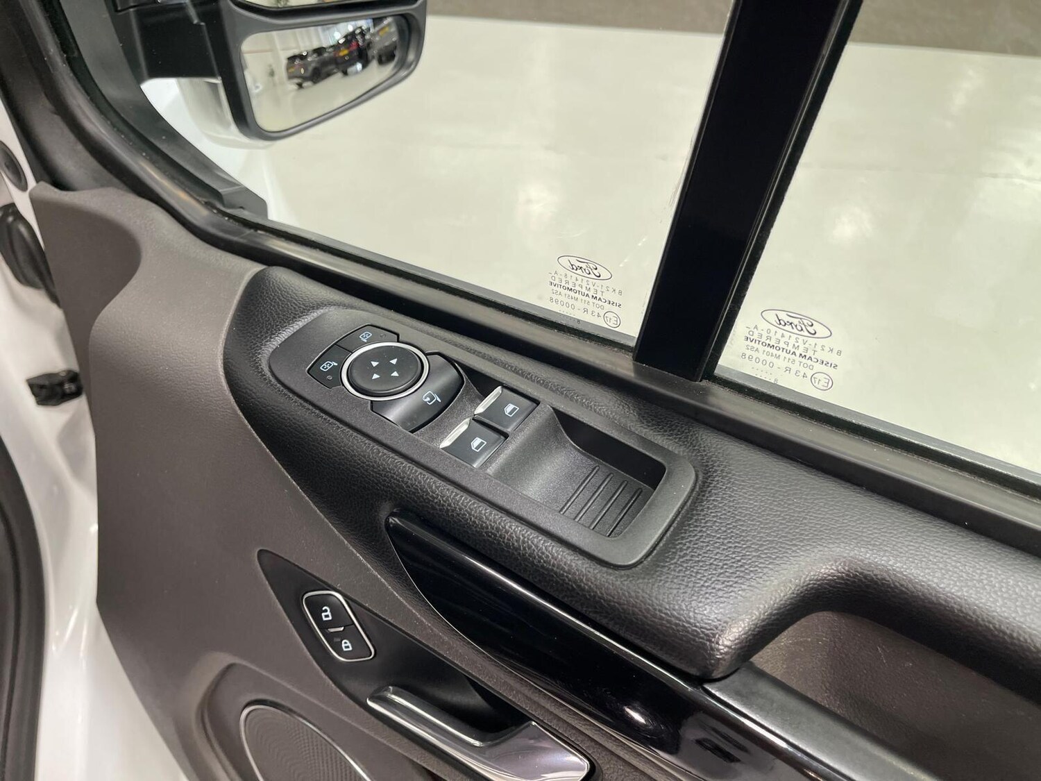 Used Ford Tourneo Custom 2018 for sale - 76398626: Photo 84