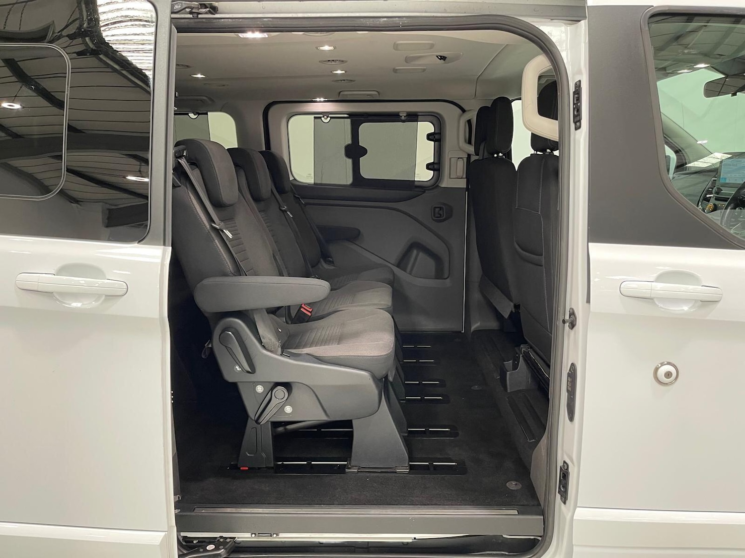 Used Ford Tourneo Custom 2018 for sale - 76398626: Photo 91