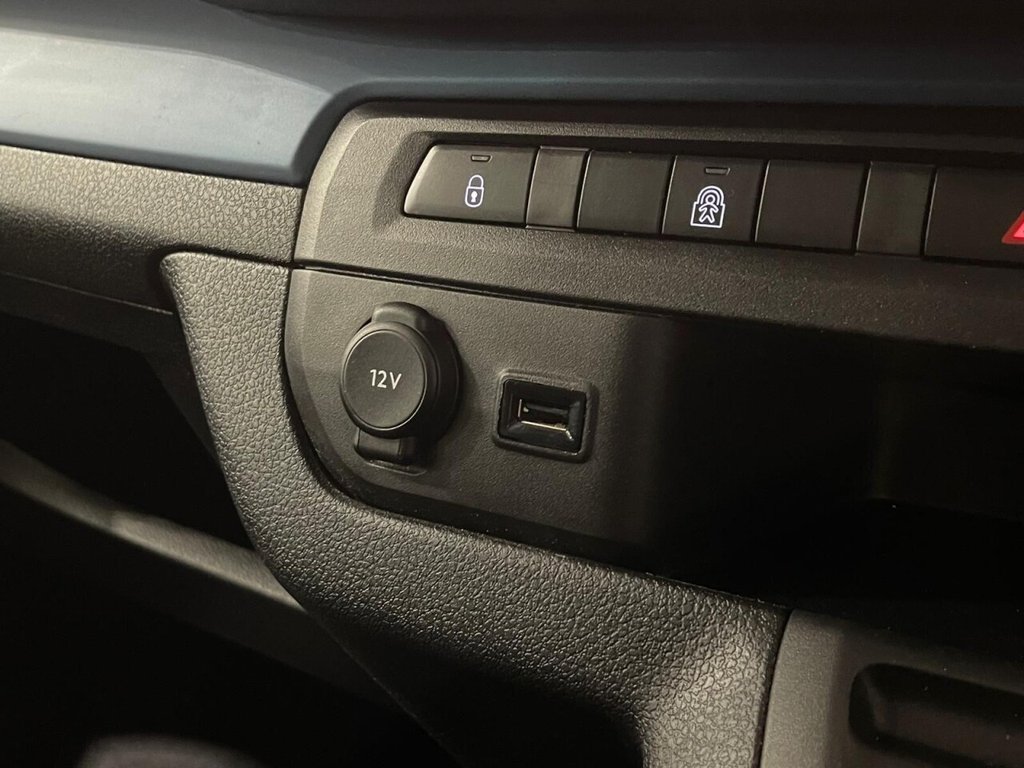 Used Peugeot Traveller 2020 for sale - 76496125: Photo 18