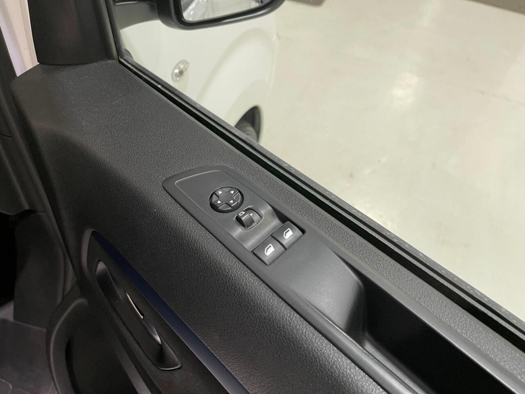 Used Peugeot Traveller 2020 for sale - 76496125: Photo 21