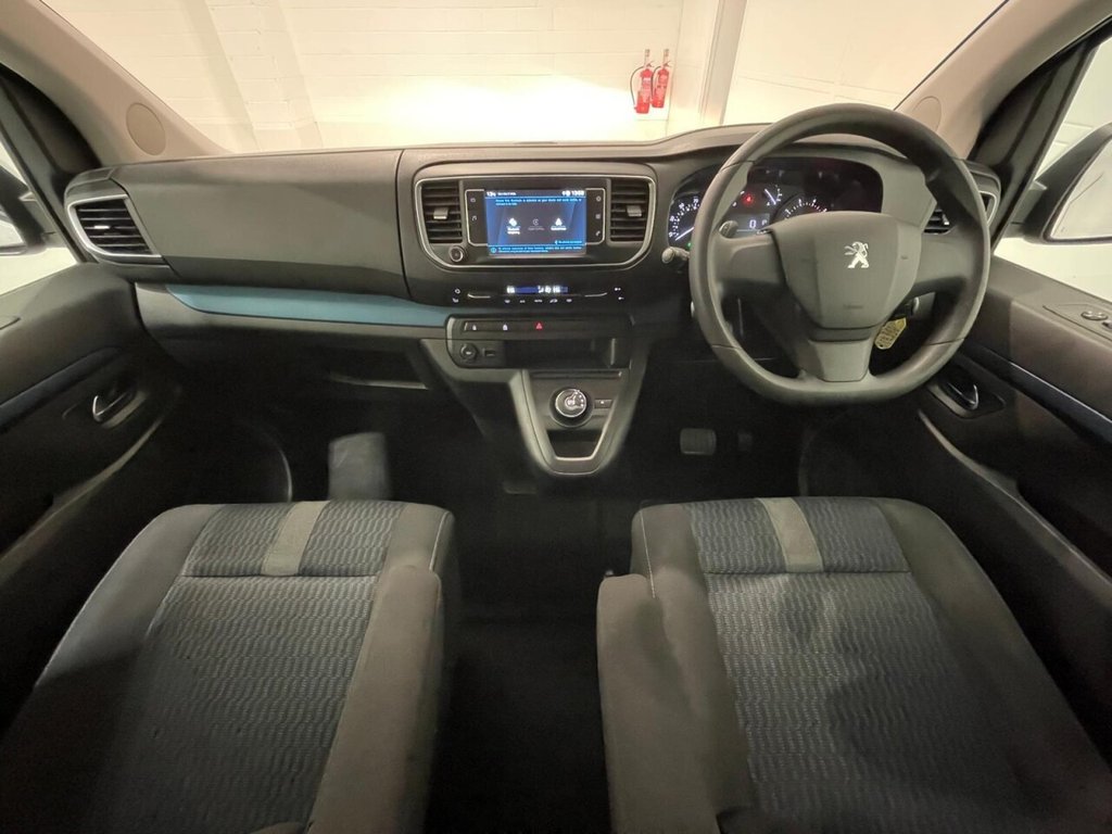 Used Peugeot Traveller 2020 for sale - 76496125: Photo 24