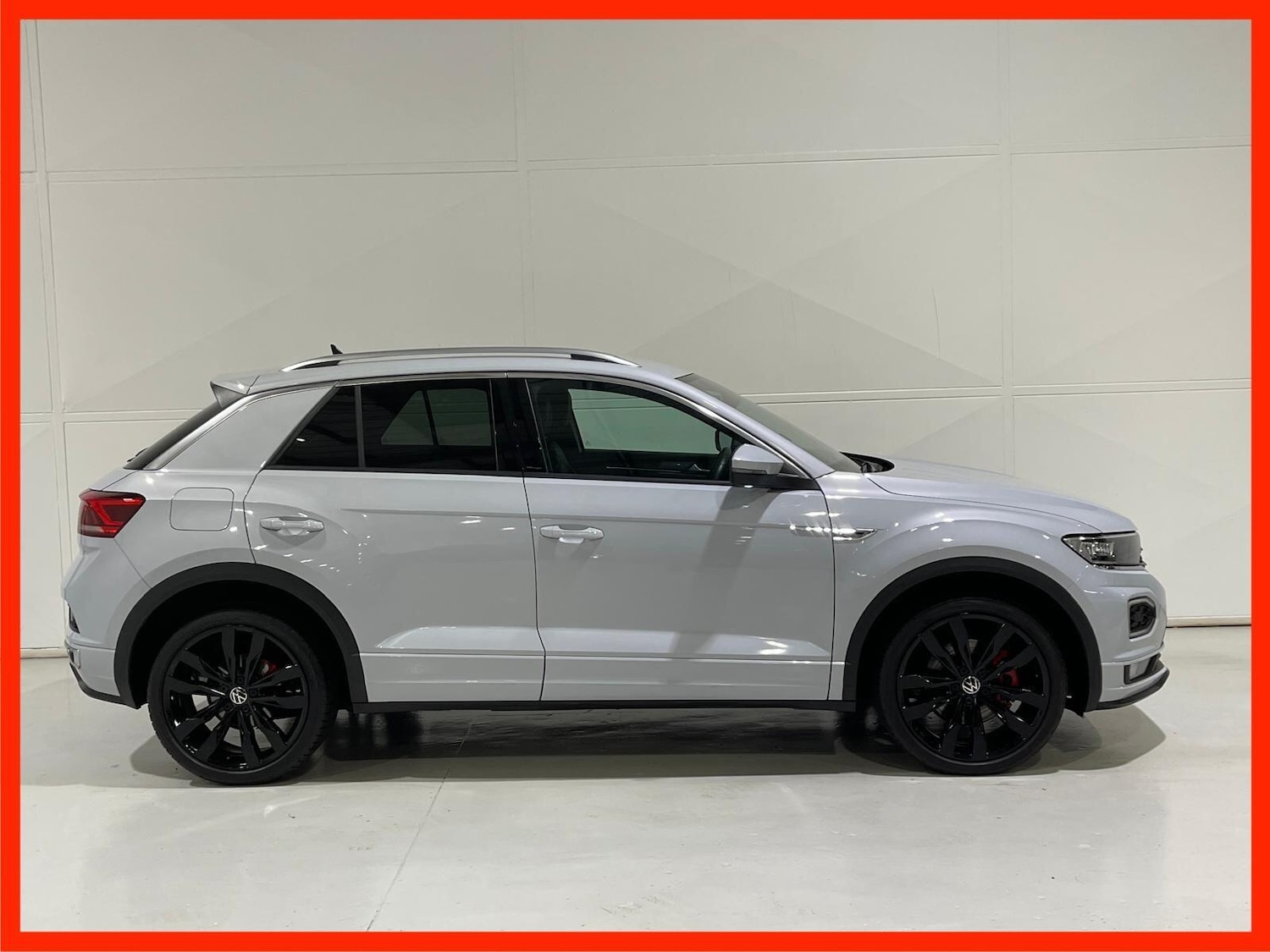Used Volkswagen T-Roc 2021 for sale - 76397946: Photo 2