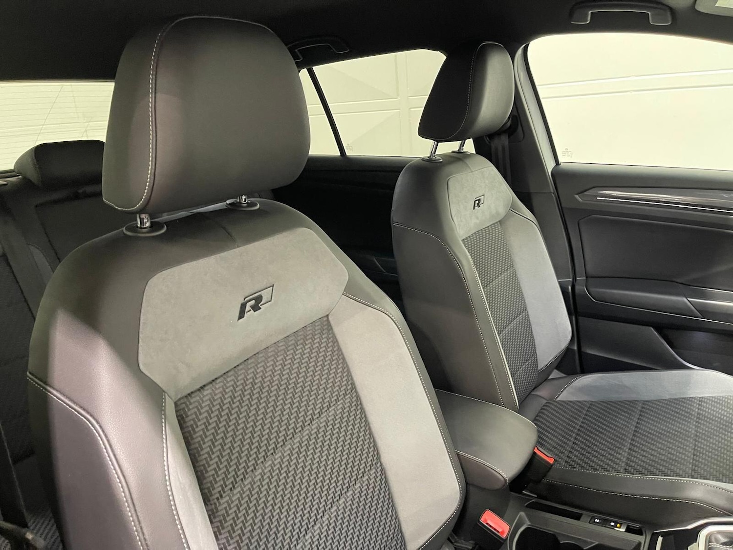 Used Volkswagen T-Roc 2021 for sale - 76397946: Photo 29