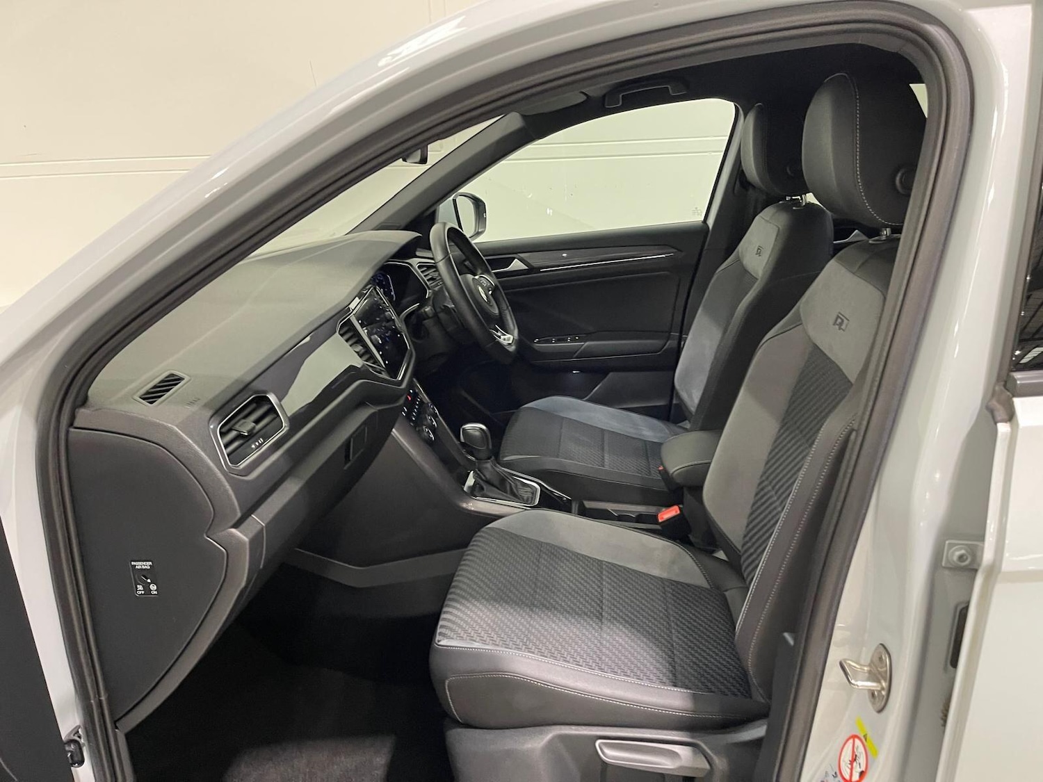 Used Volkswagen T-Roc 2021 for sale - 76397946: Photo 31