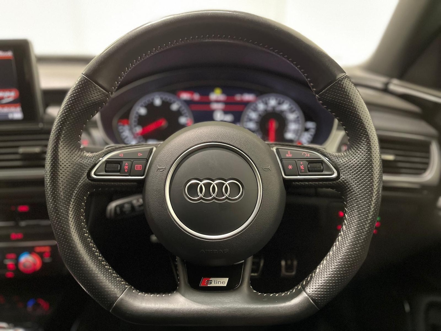 Used Audi A6 Avant 2017 for sale - 76422811: Photo 11