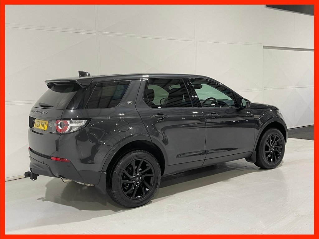 Used Land Rover Discovery Sport 2018 for sale - 76797821: Photo 3