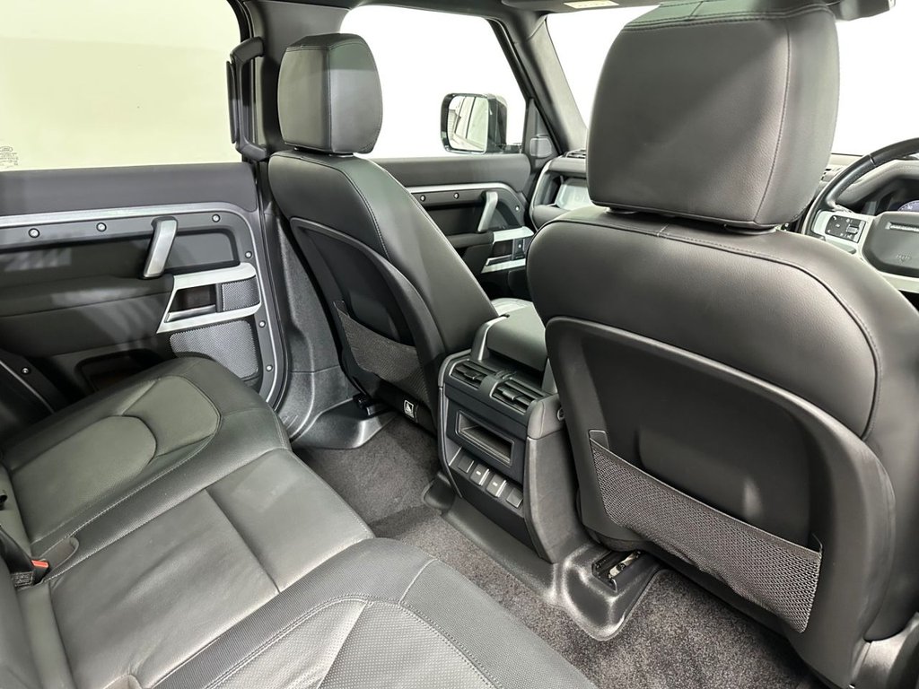 Used Land Rover Defender 2023 for sale - 77292808: Photo 27
