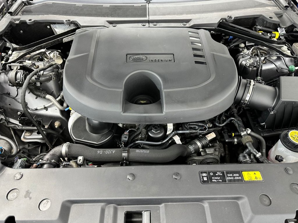 Used Land Rover Defender 2023 for sale - 77292808: Photo 8