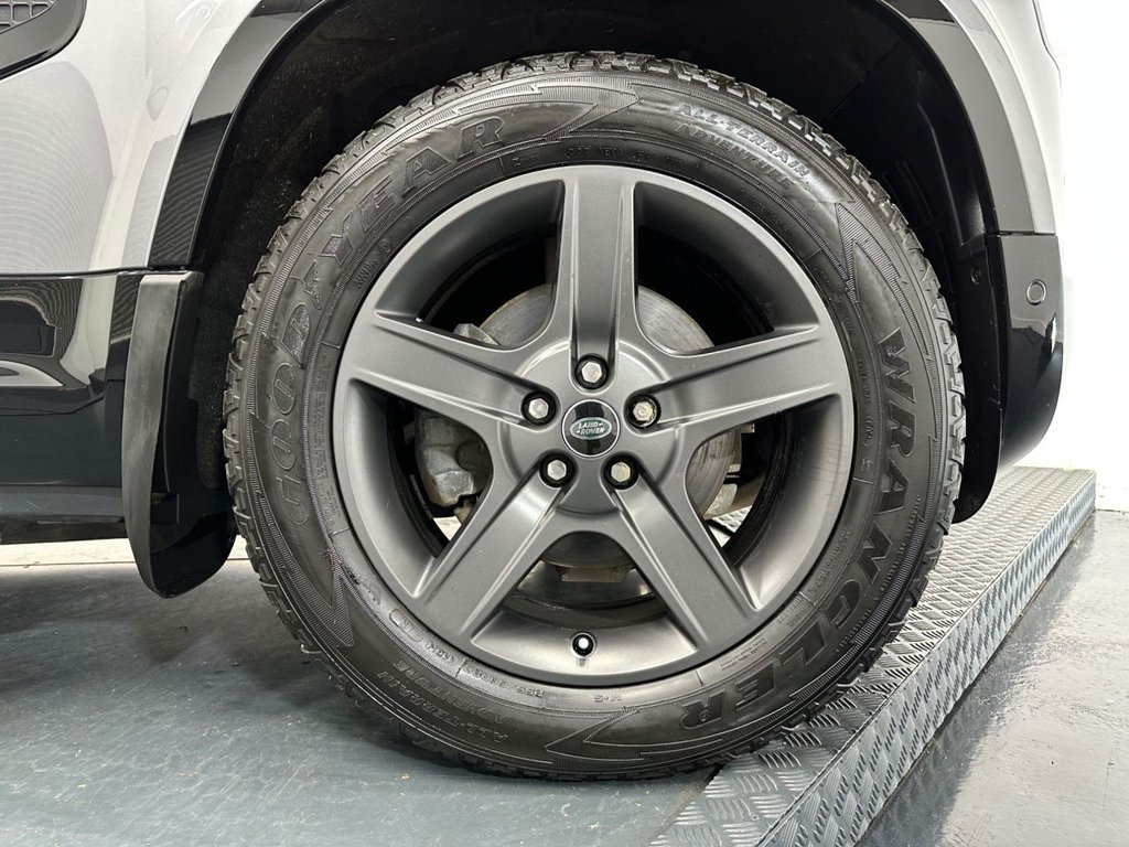 Used Land Rover Defender 2023 for sale - 77292808: Photo 9