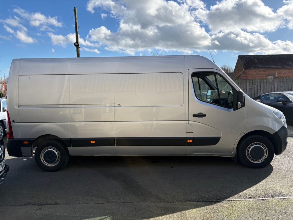 Used Vauxhall Movano 2021 for sale - 77292821: Photo 2