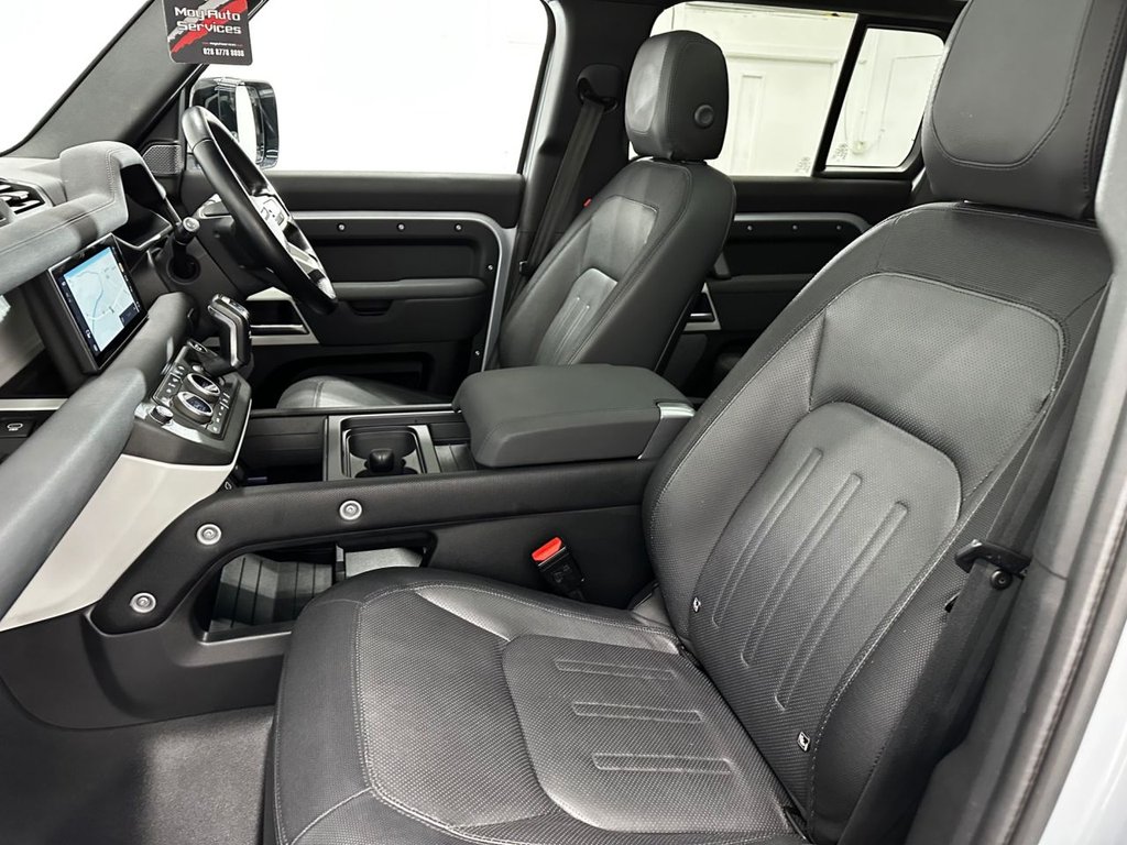 Used Land Rover Defender 2021 for sale - 77292827: Photo 32