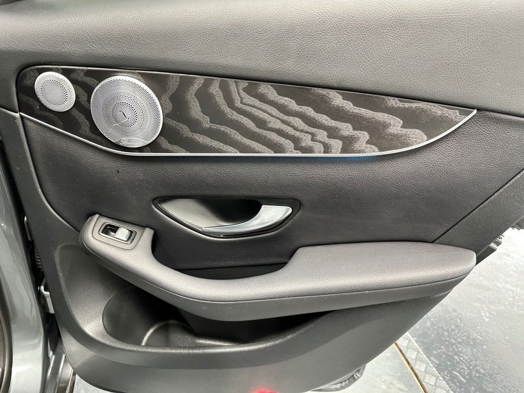 Used Mercedes-Benz GLC 2019 for sale - 77292792: Photo 25
