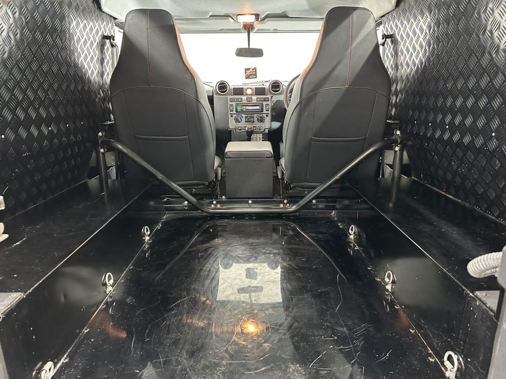 Used Land Rover Defender 2013 for sale - 77547505: Photo 18