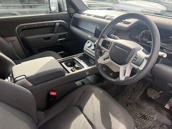 Used Land Rover Defender 2022 for sale - 77693523: Photo