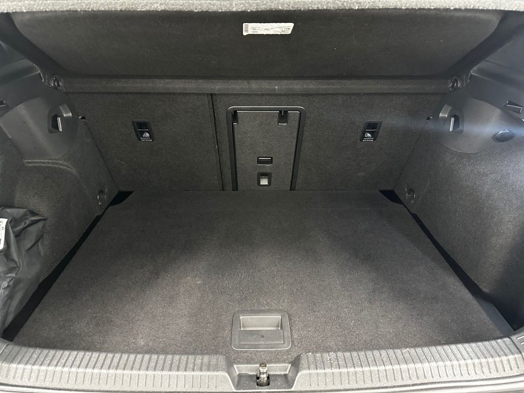 Used Volkswagen Golf 2024 for sale - 77292862: Photo 28
