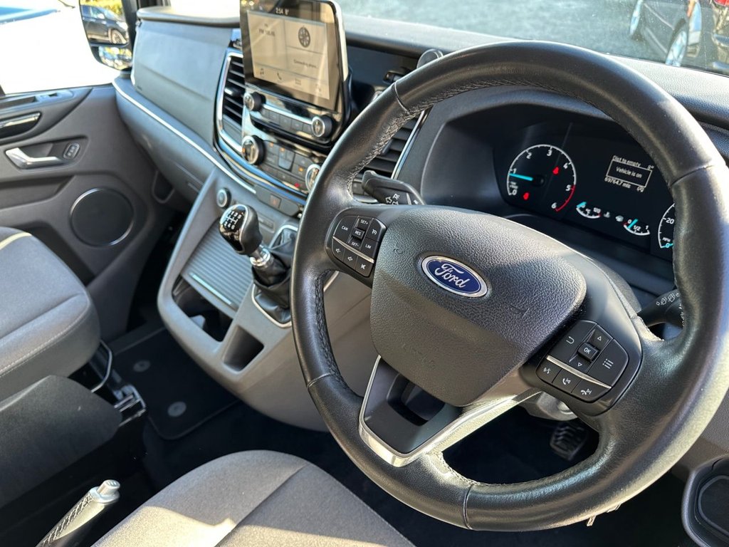 Used Ford Tourneo Custom 2018 for sale - 77546952: Photo 2