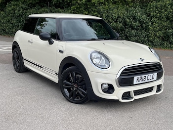 Used MINI Hatch 2018 for sale - 75835847: Photo