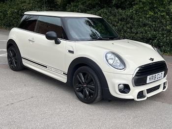 Used MINI Hatch 2018 for sale - 75835847: Photo
