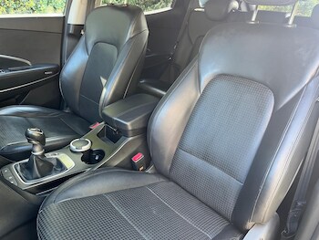 Used Hyundai Santa Fe 2013 for sale - 76070404: Photo