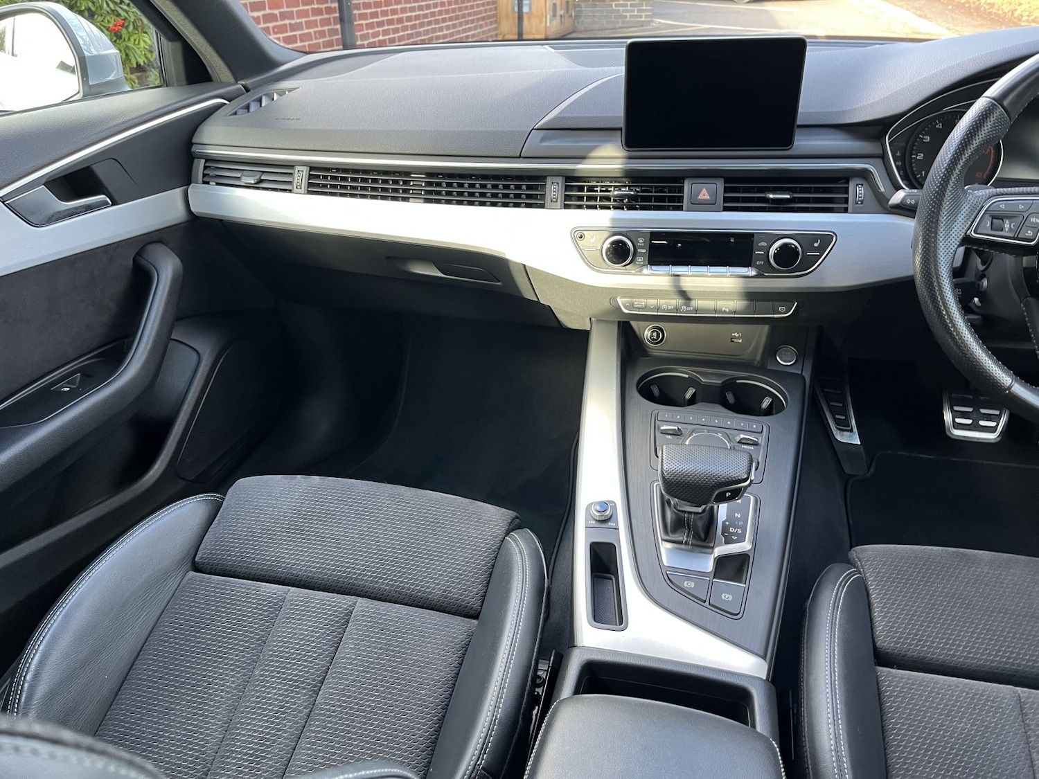 Used Audi A4 Avant 2019 for sale - 77189226: Photo 21
