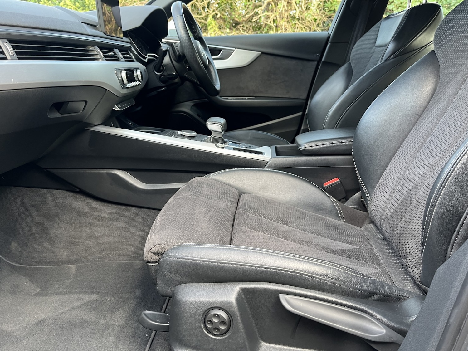 Used Audi A4 Avant 2019 for sale - 77189226: Photo 24