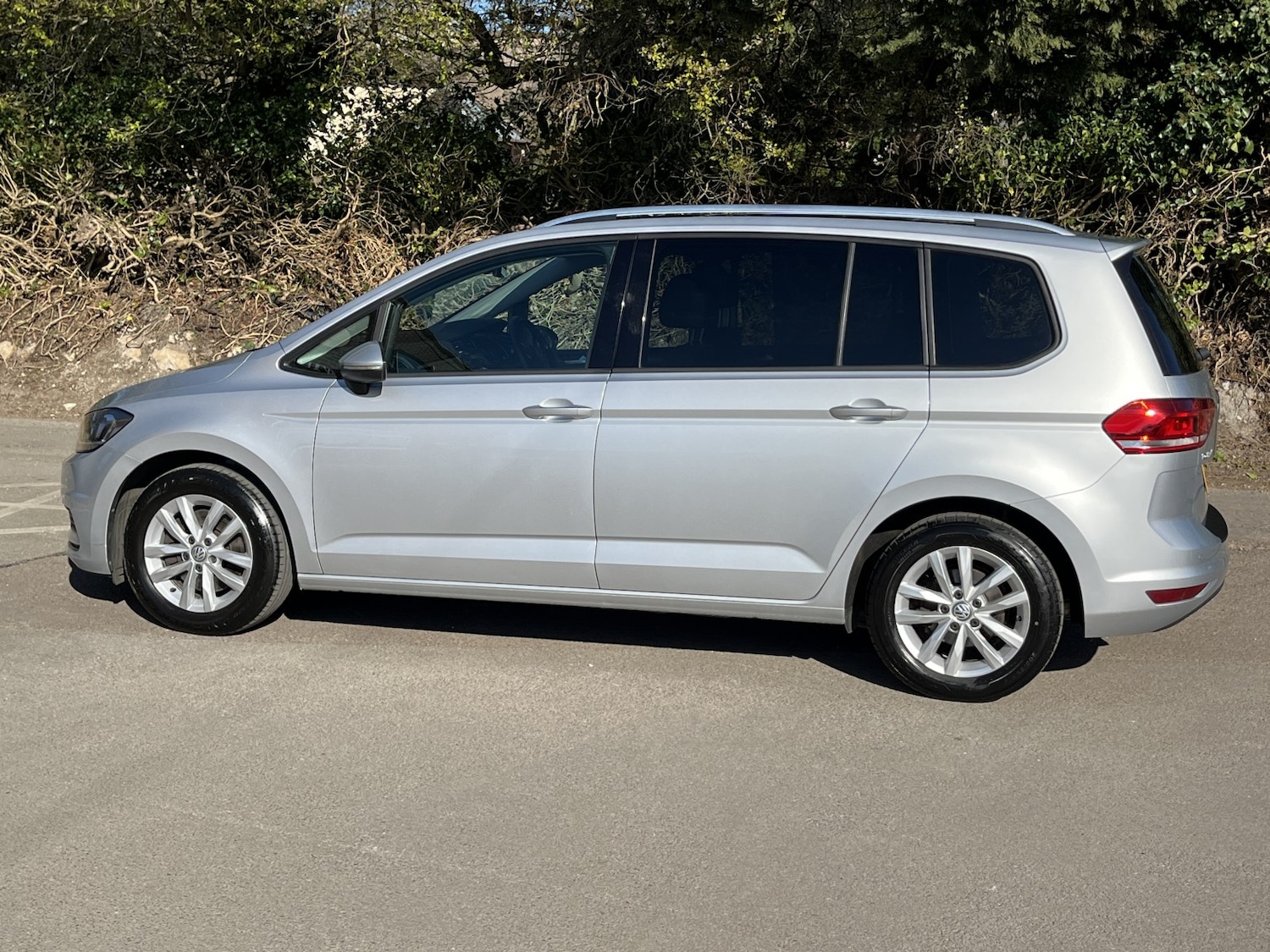 Used Volkswagen Touran 2019 for sale - 77977029: Photo 16