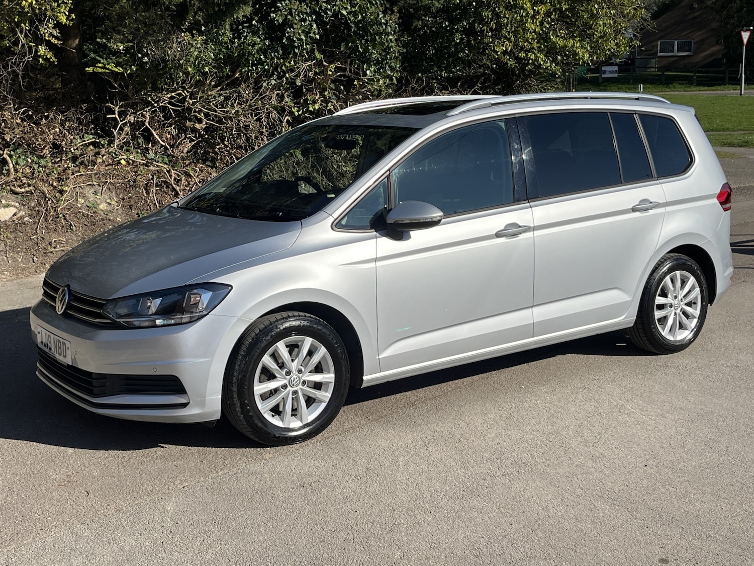 Used Volkswagen Touran 2019 for sale - 77977029: Photo 20